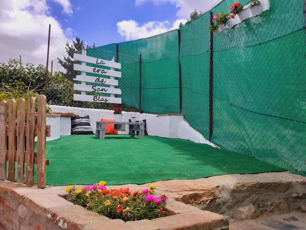 La era de San Blás Fuentes de León Exterior foto