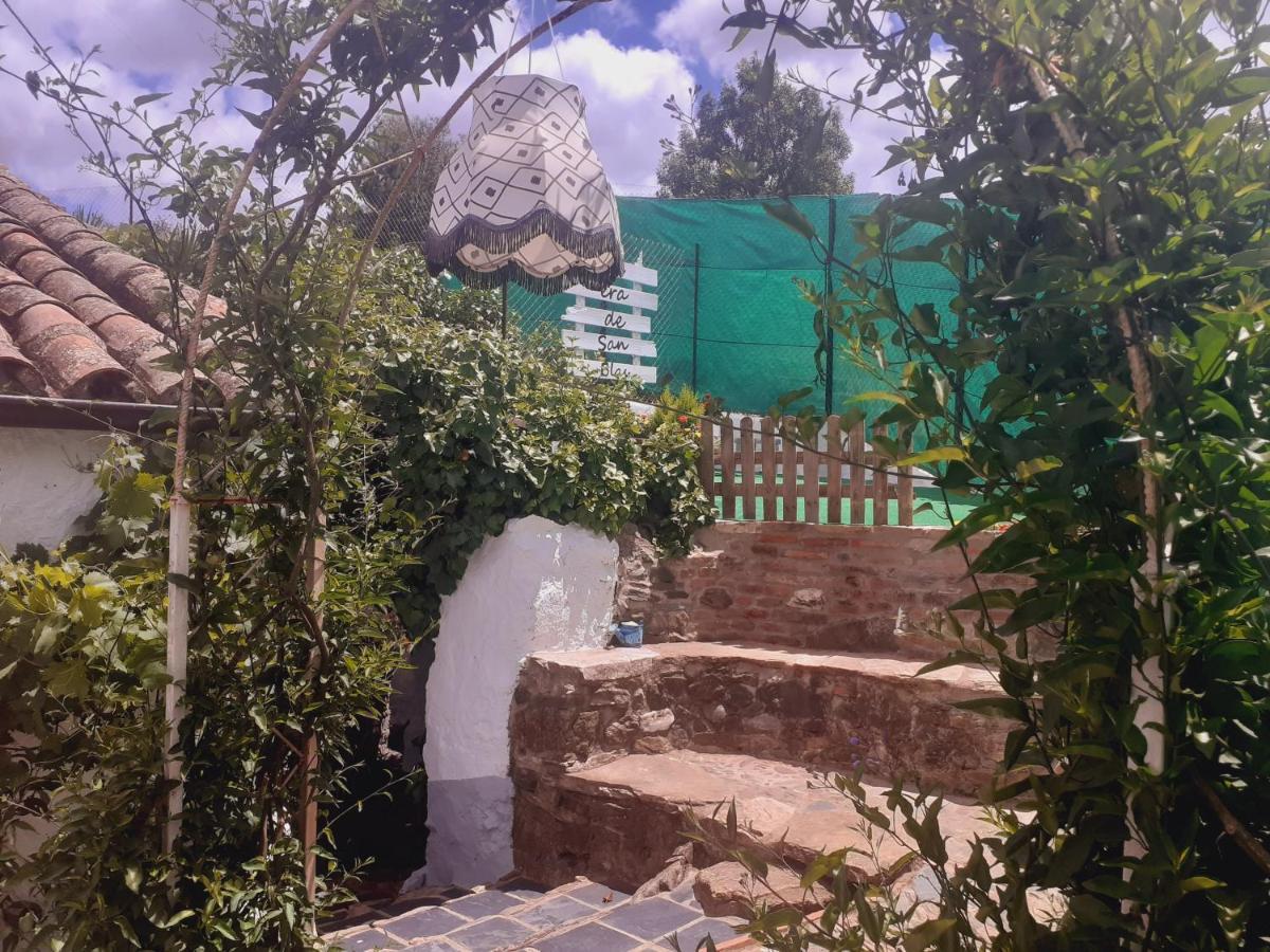 La era de San Blás Fuentes de León Exterior foto