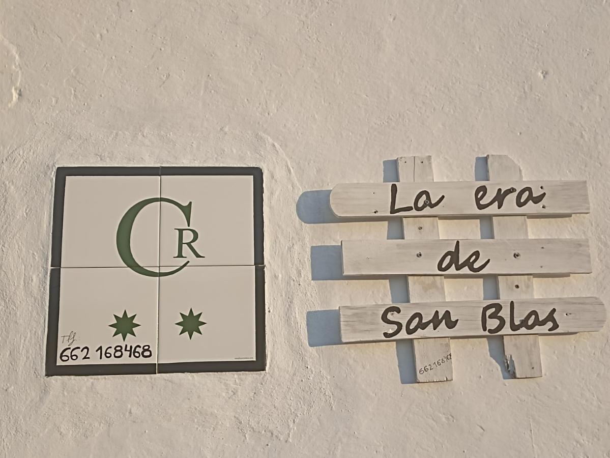 La era de San Blás Fuentes de León Exterior foto
